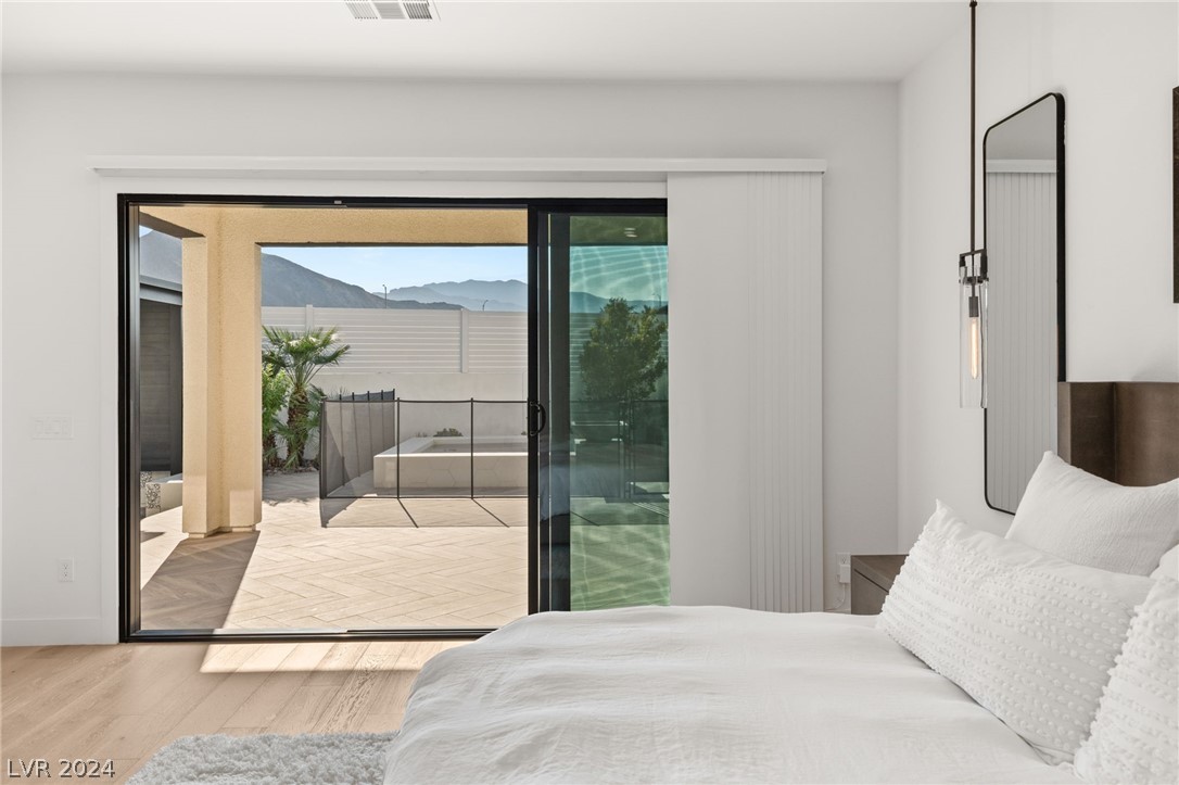 4335 North Dapple Gray Road