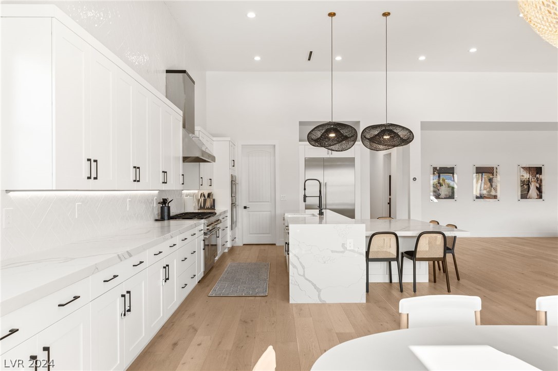 4335 North Dapple Gray Road