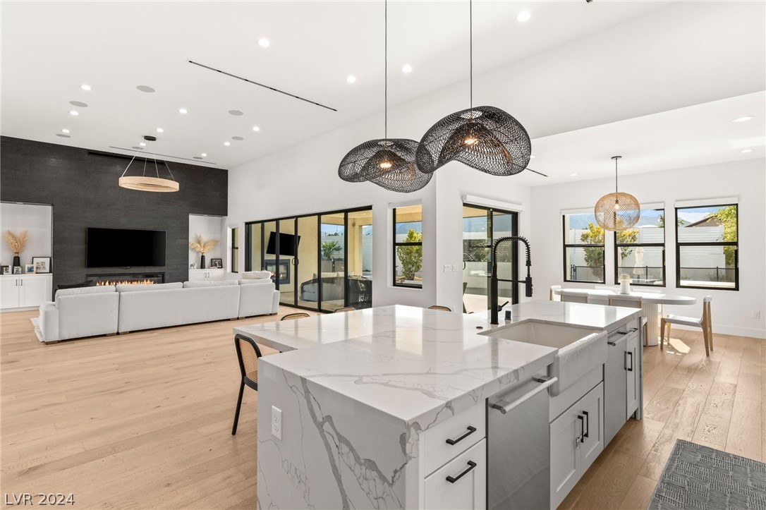 4335 North Dapple Gray Road