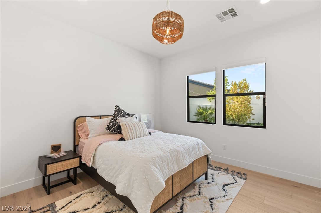 4335 North Dapple Gray Road