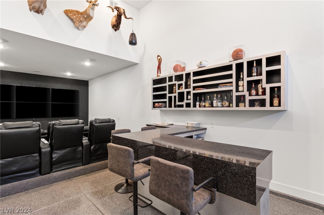 4335 North Dapple Gray Road