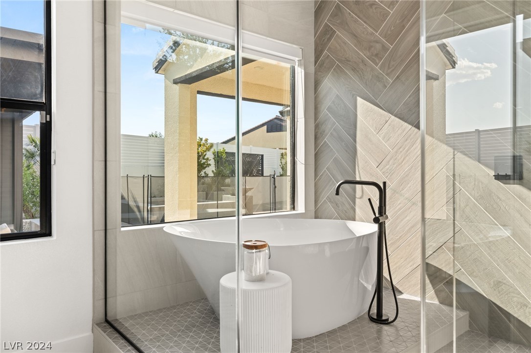 4335 North Dapple Gray Road