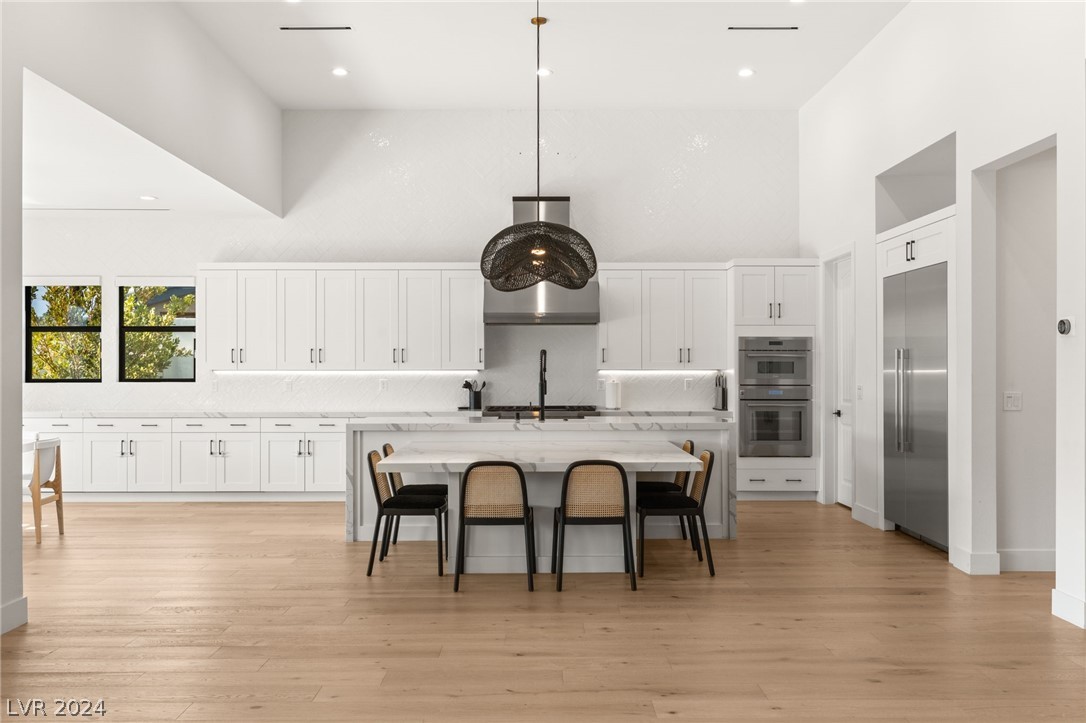 4335 North Dapple Gray Road