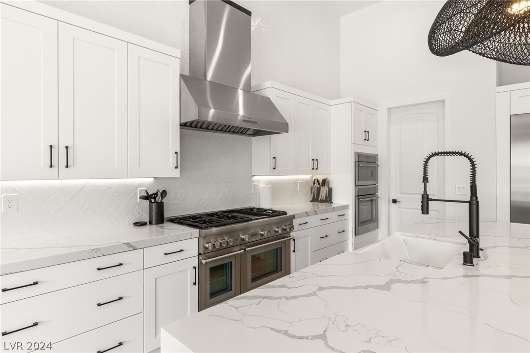 4335 North Dapple Gray Road