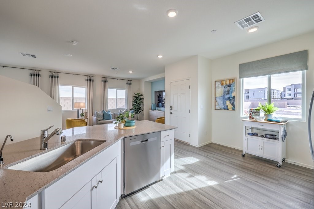 7870 Aurora Sky Street 512