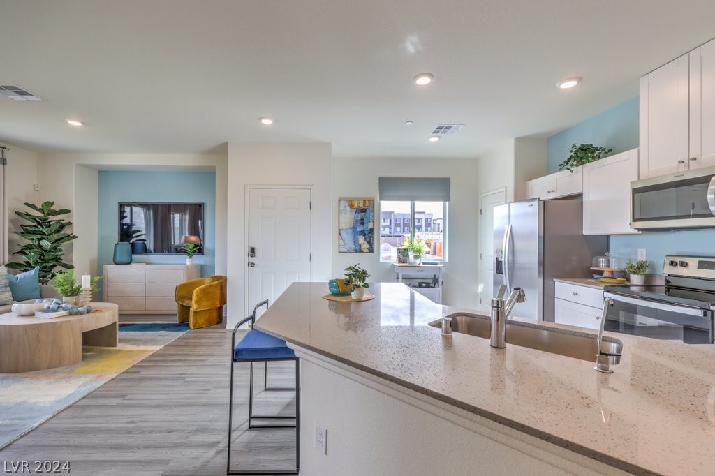 7870 Aurora Sky Street 512