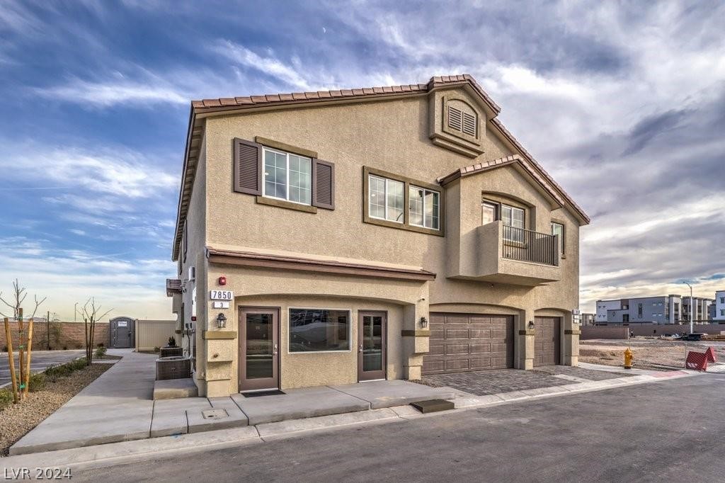 7870 Aurora Sky Street 512