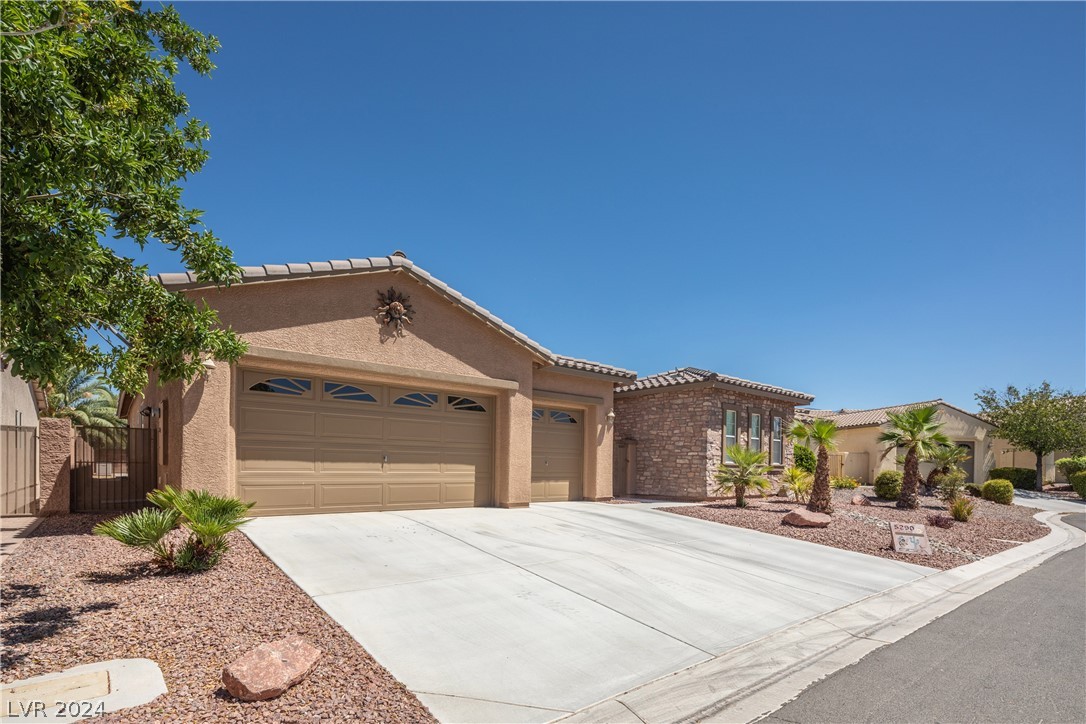 5290 La Terra Avenue