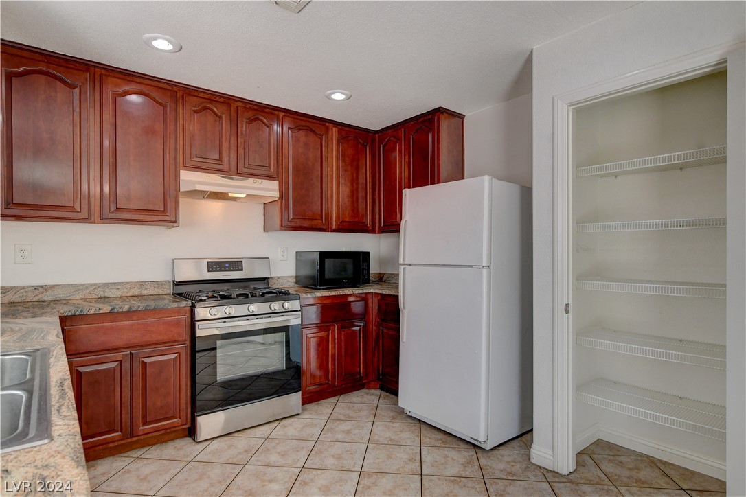 6345 Silver Ribbon Court