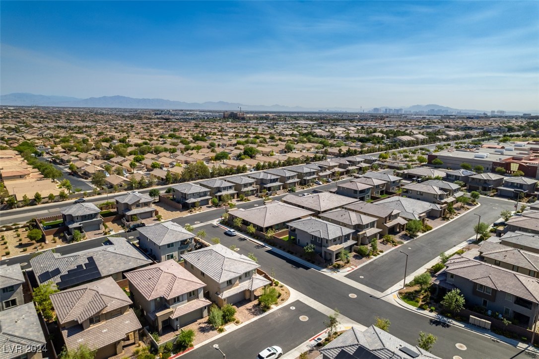 9704 Jade Rise Avenue