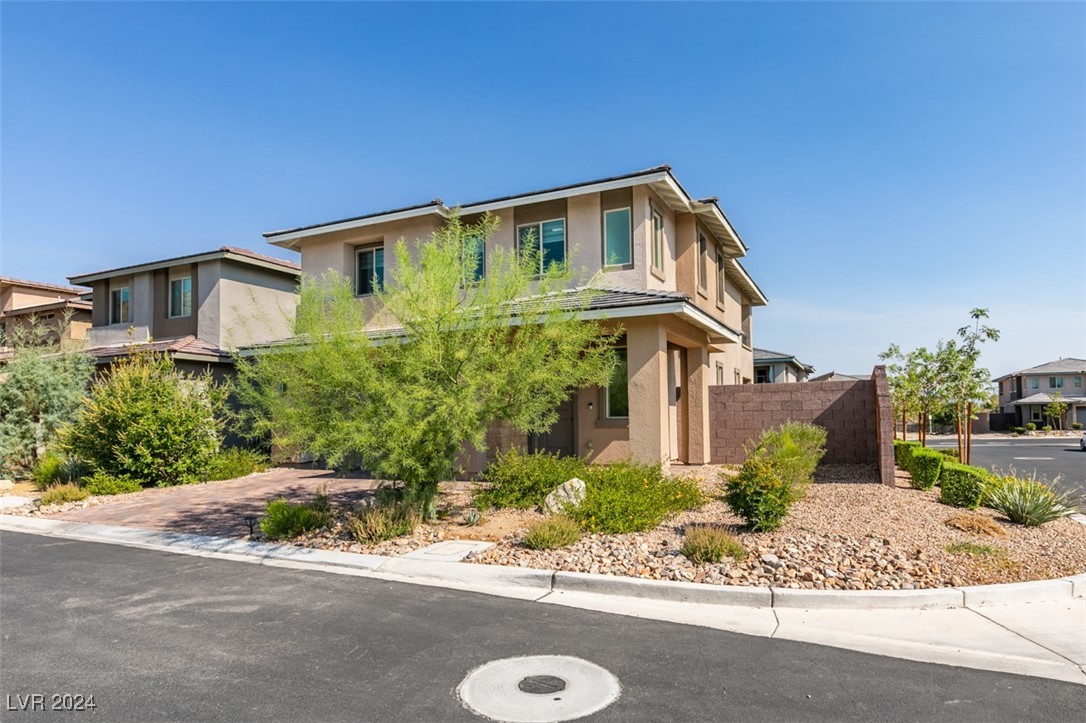 9704 Jade Rise Avenue