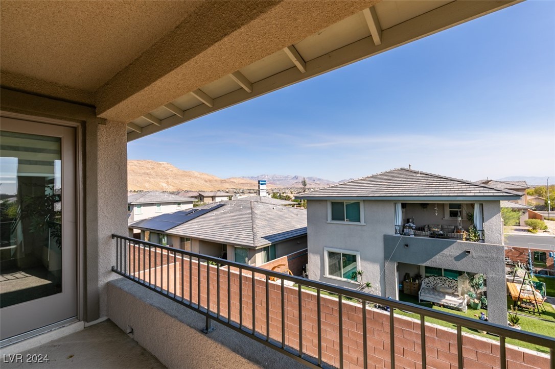 9704 Jade Rise Avenue