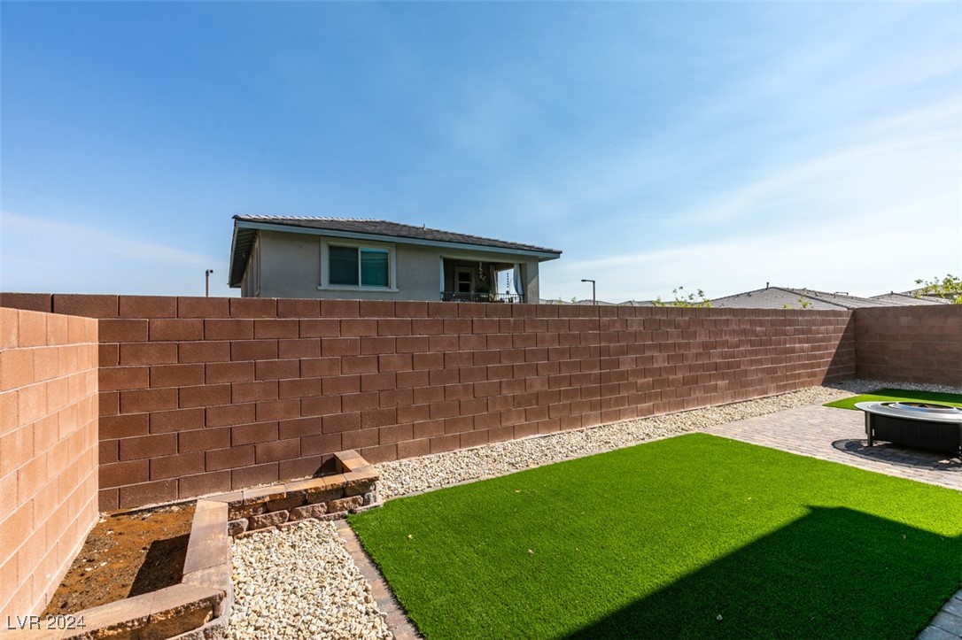9704 Jade Rise Avenue