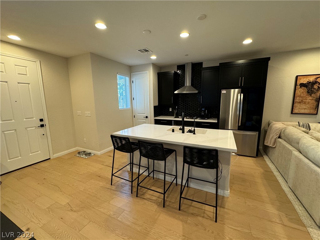 11704 Emerald Lake Avenue