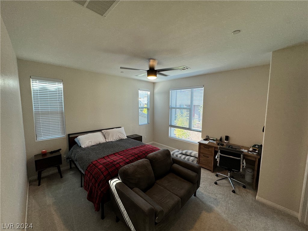 11704 Emerald Lake Avenue