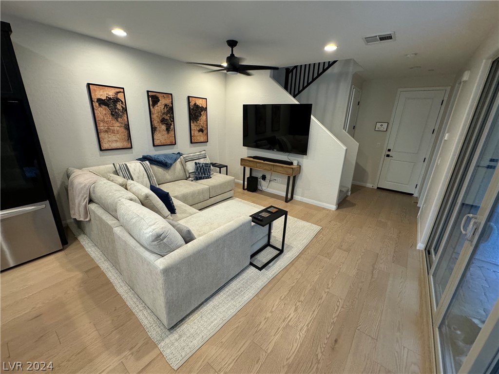 11704 Emerald Lake Avenue