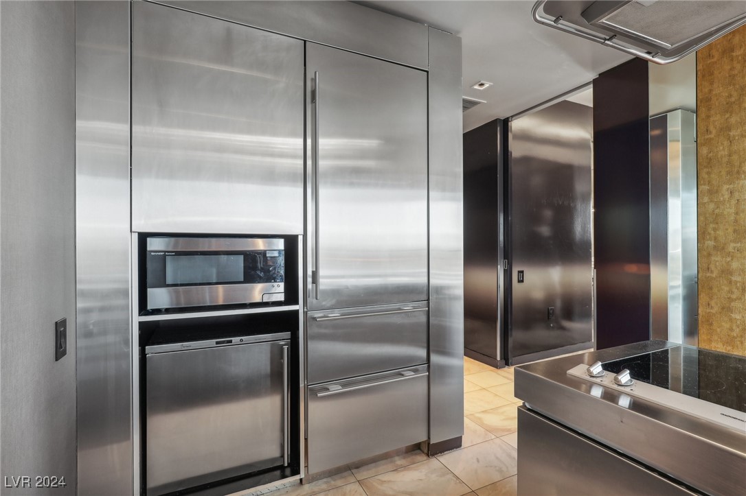 4381 West Flamingo Road 2801