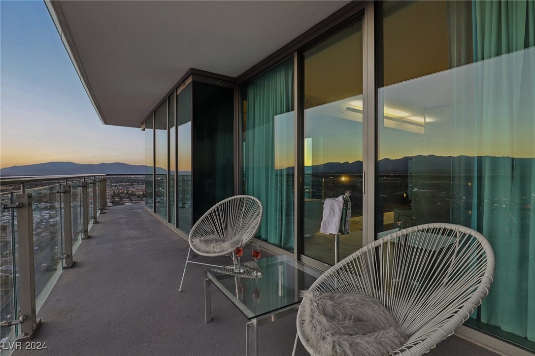 4381 West Flamingo Road 2801