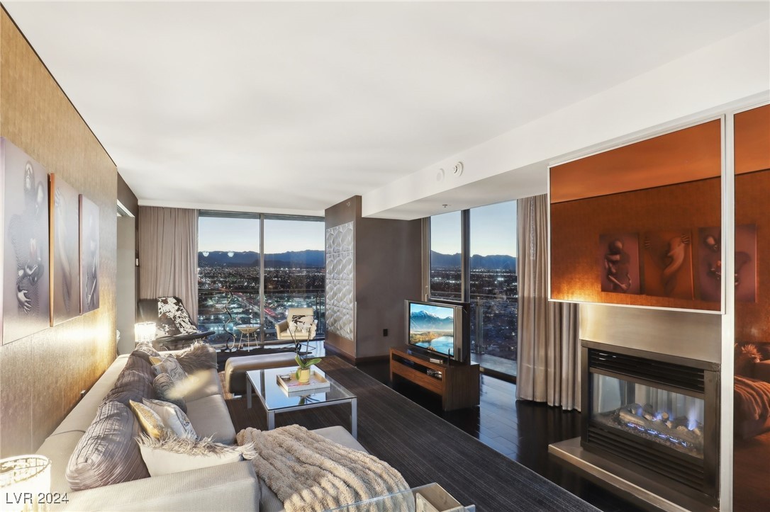 4381 West Flamingo Road 2801