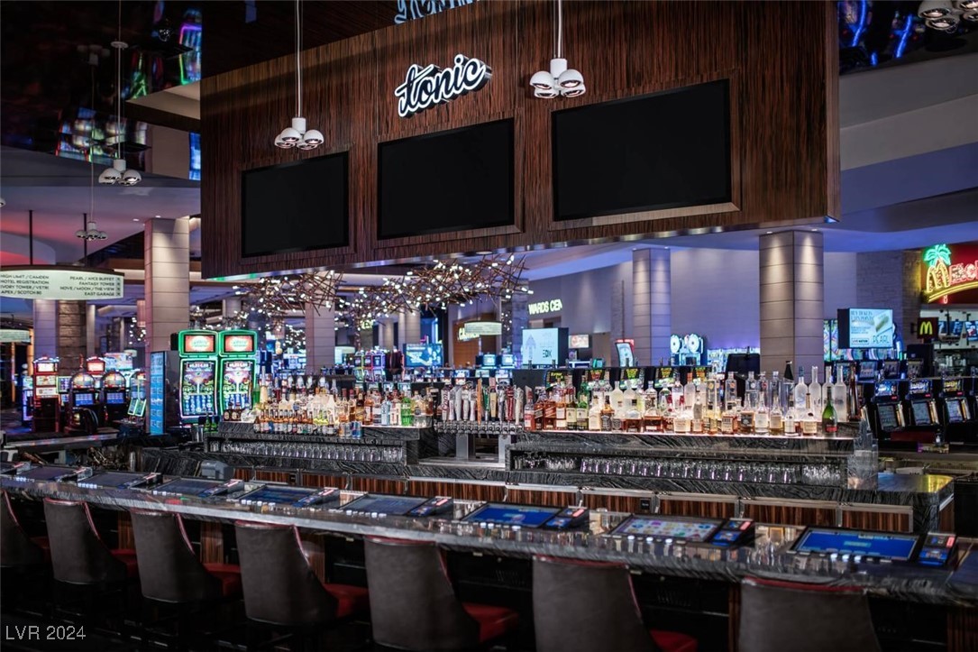 4381 West Flamingo Road 2801