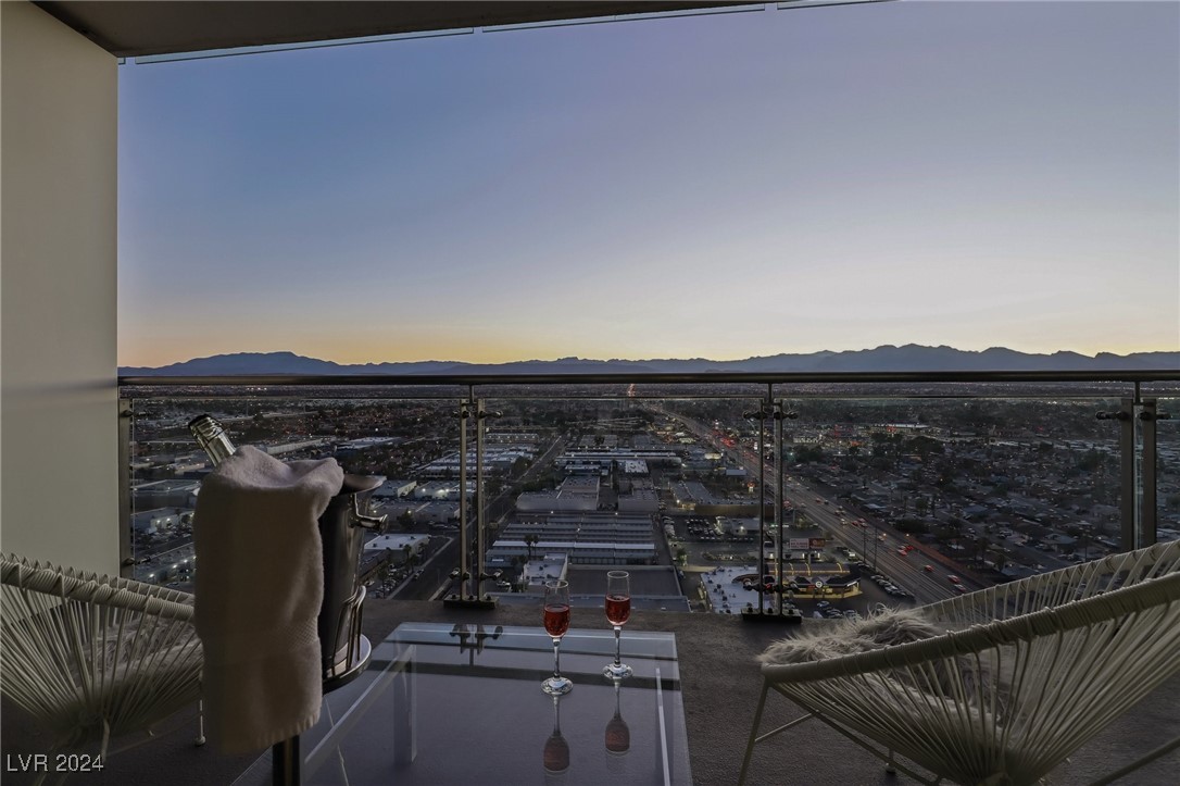 4381 West Flamingo Road 2801