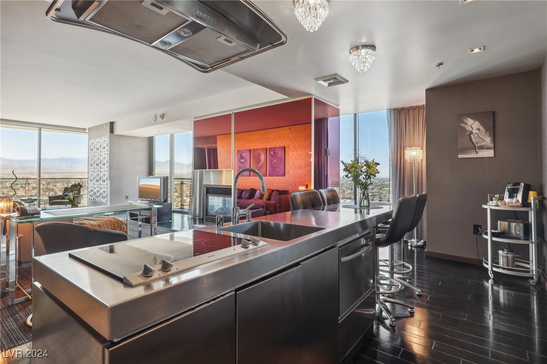 4381 West Flamingo Road 2801