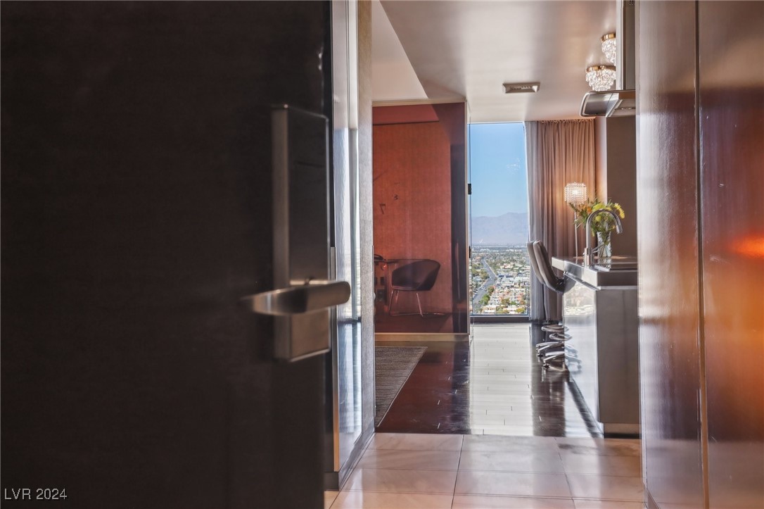 4381 West Flamingo Road 2801