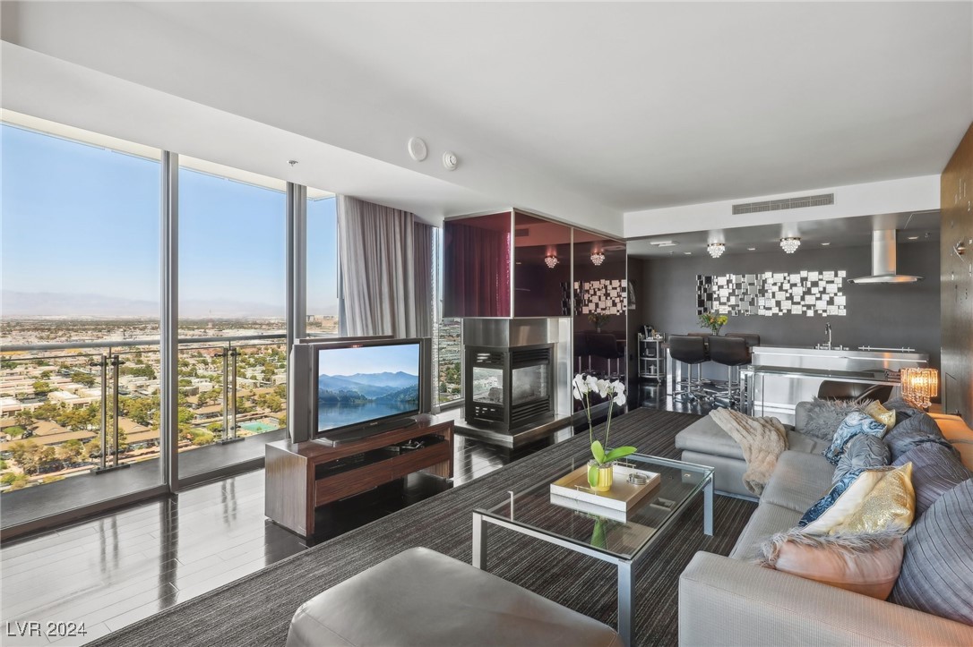 4381 West Flamingo Road 2801