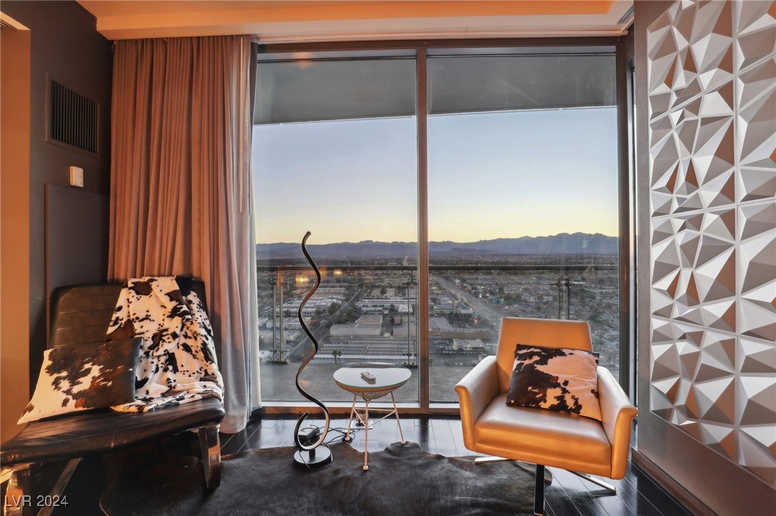 4381 West Flamingo Road 2801