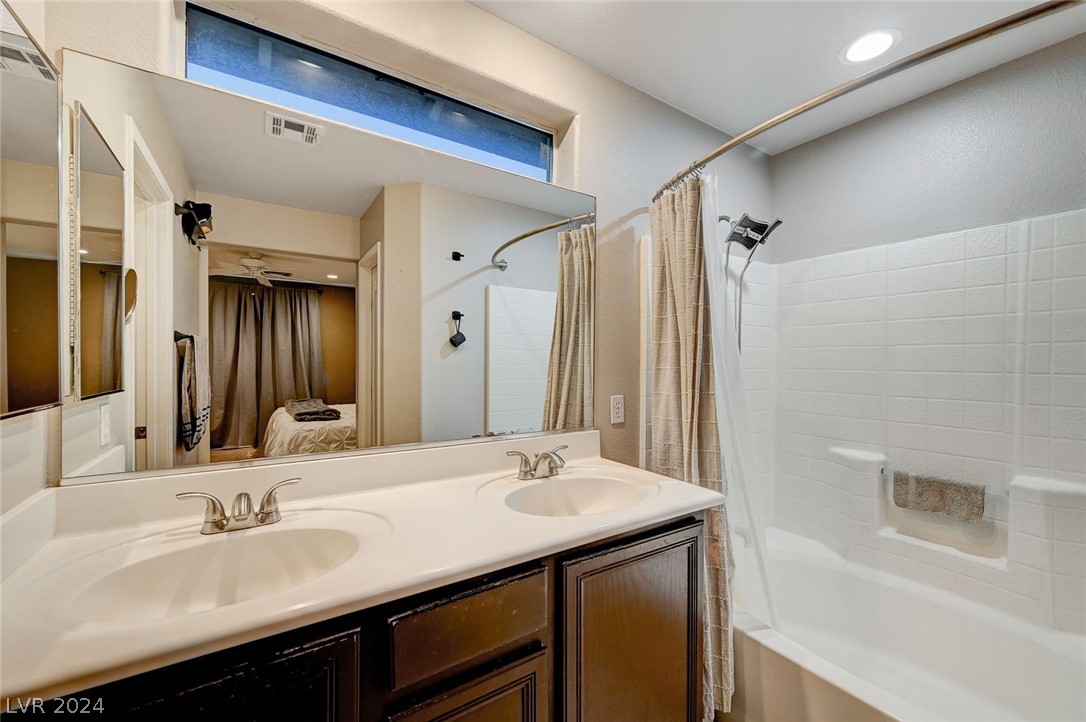 9349 Boulder Opal Avenue