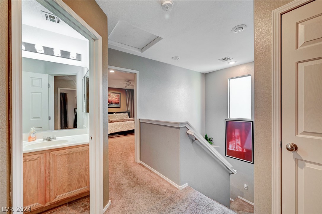 9349 Boulder Opal Avenue