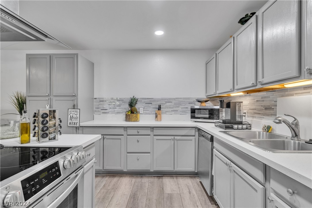 5107 Village Drive 0