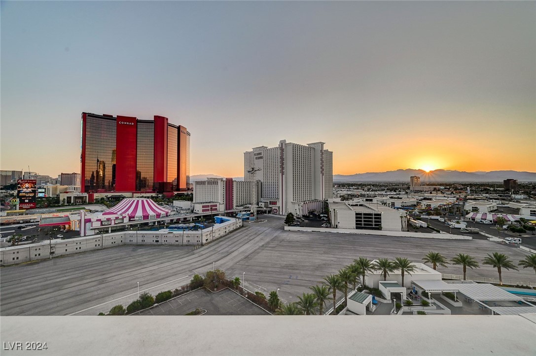 2700 Las Vegas Boulevard 1111