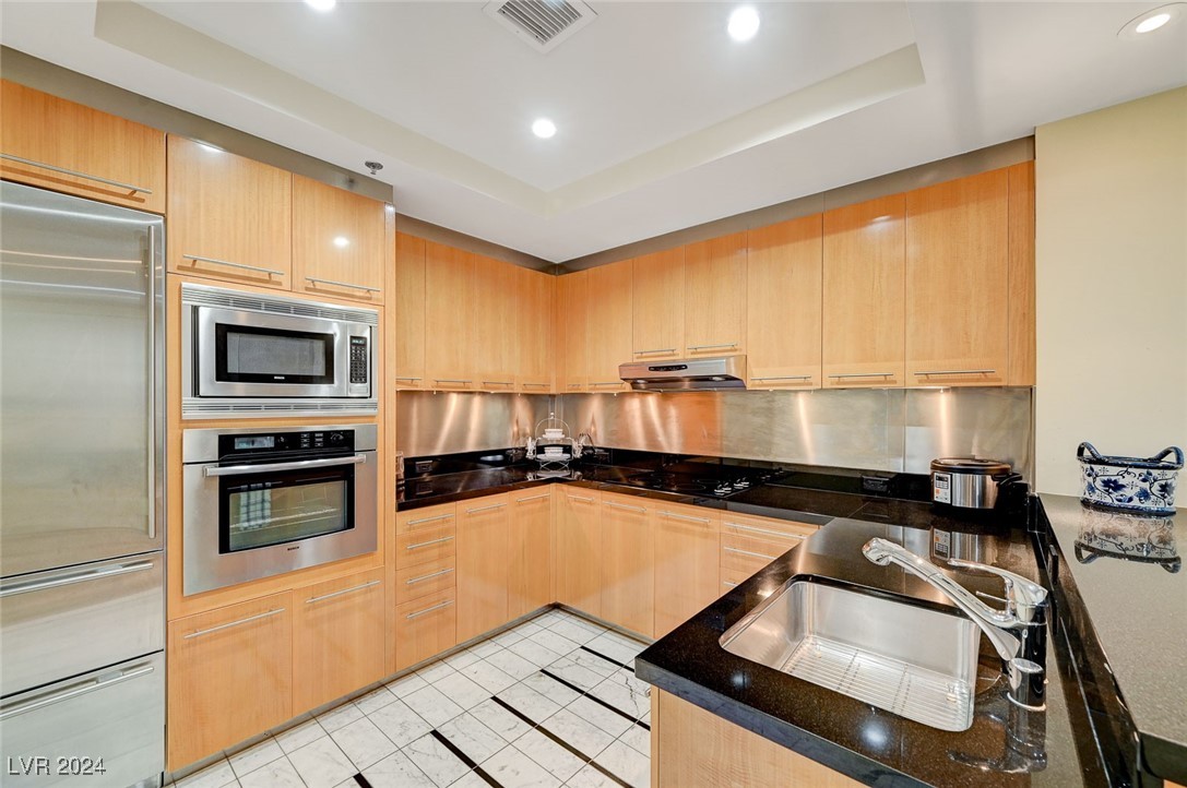2700 Las Vegas Boulevard 1111