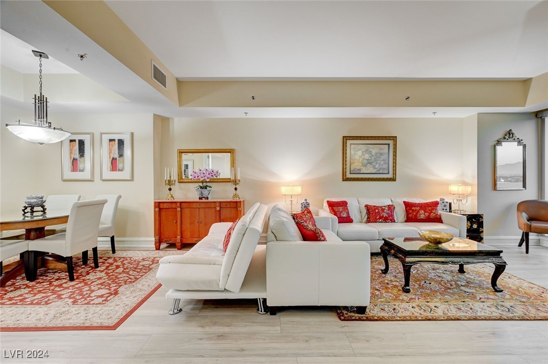 2700 Las Vegas Boulevard 1111