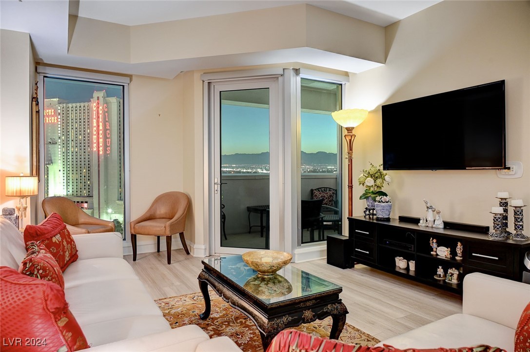 2700 Las Vegas Boulevard 1111