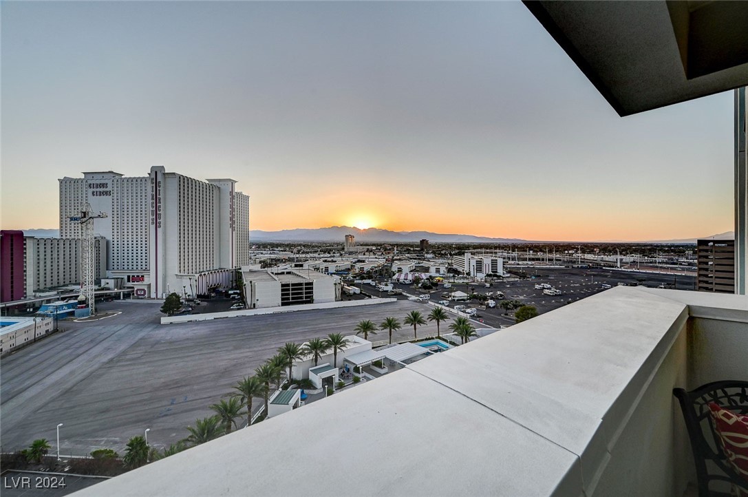 2700 Las Vegas Boulevard 1111