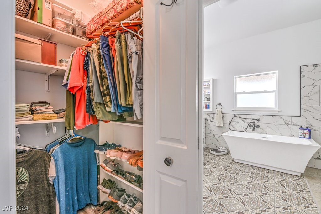 5380 North Blagg Road