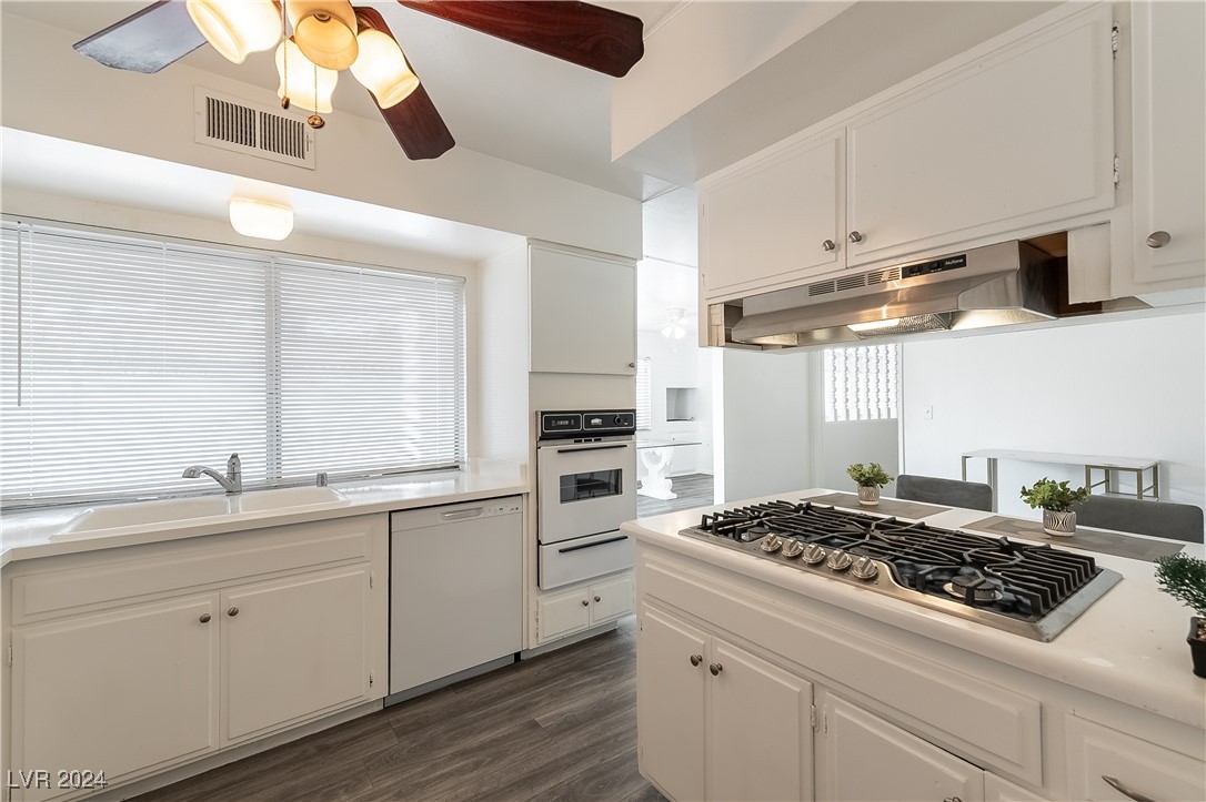 2441 Capistrano Avenue