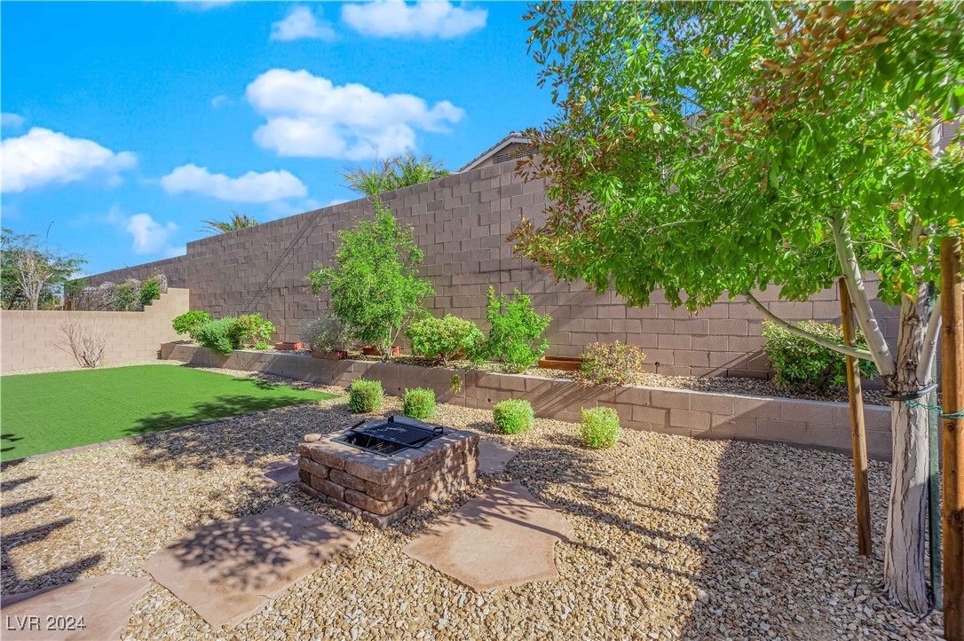 1109 Aubrey Springs Avenue