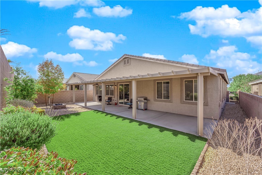 1109 Aubrey Springs Avenue