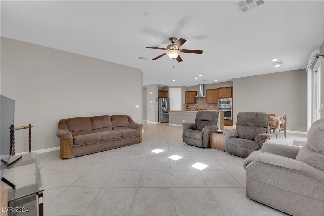 1109 Aubrey Springs Avenue