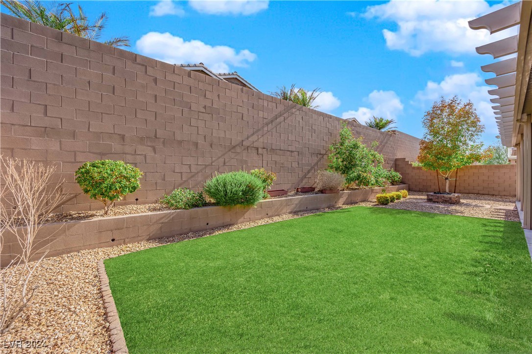 1109 Aubrey Springs Avenue