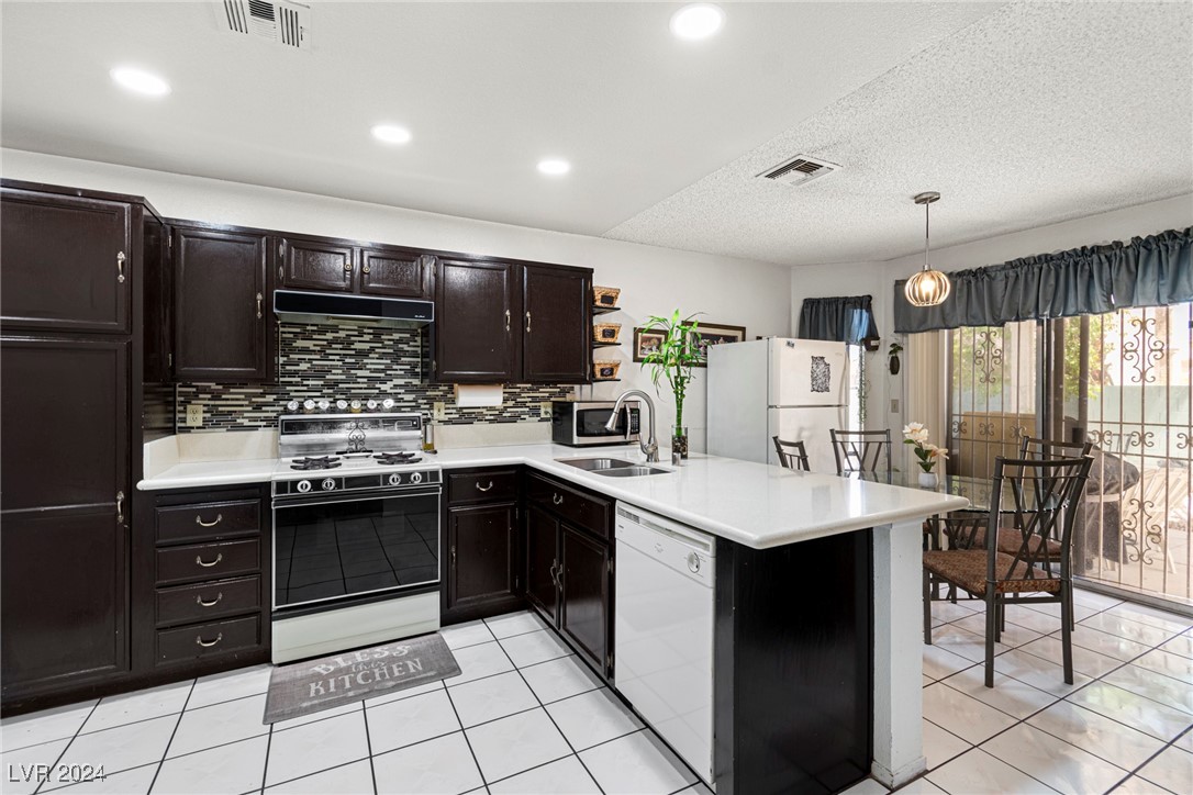2732 Little Aston Circle