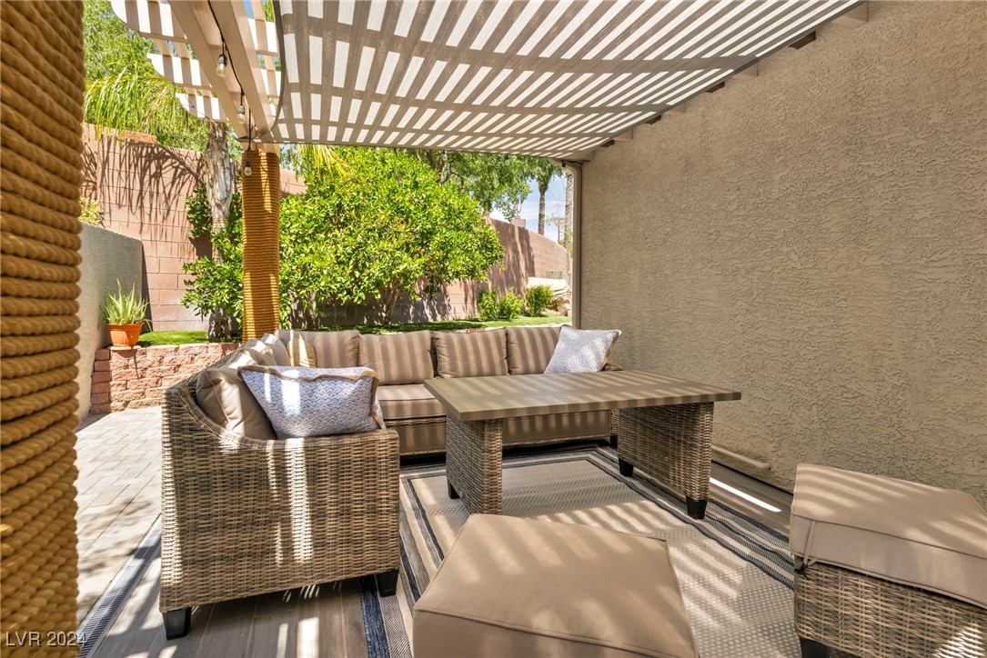 2087 Desert Prairie Street