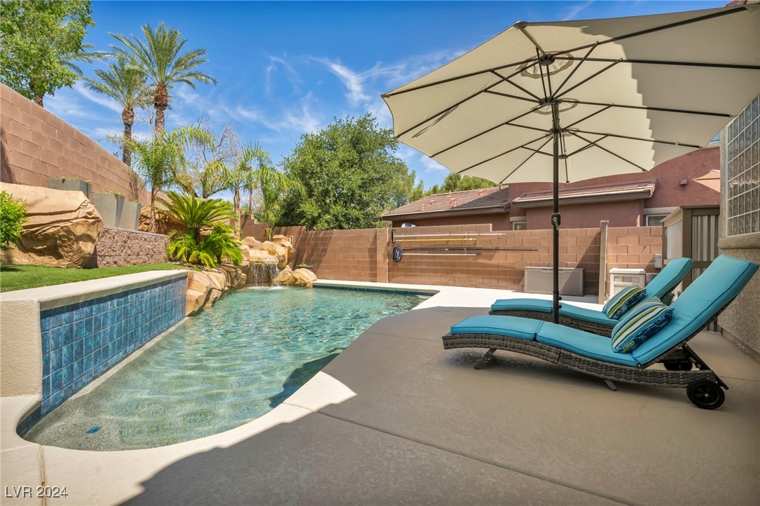 2087 Desert Prairie Street