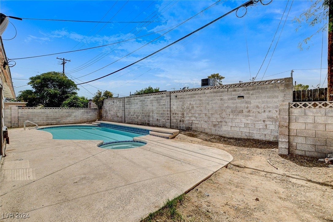 2816 Richfield Boulevard