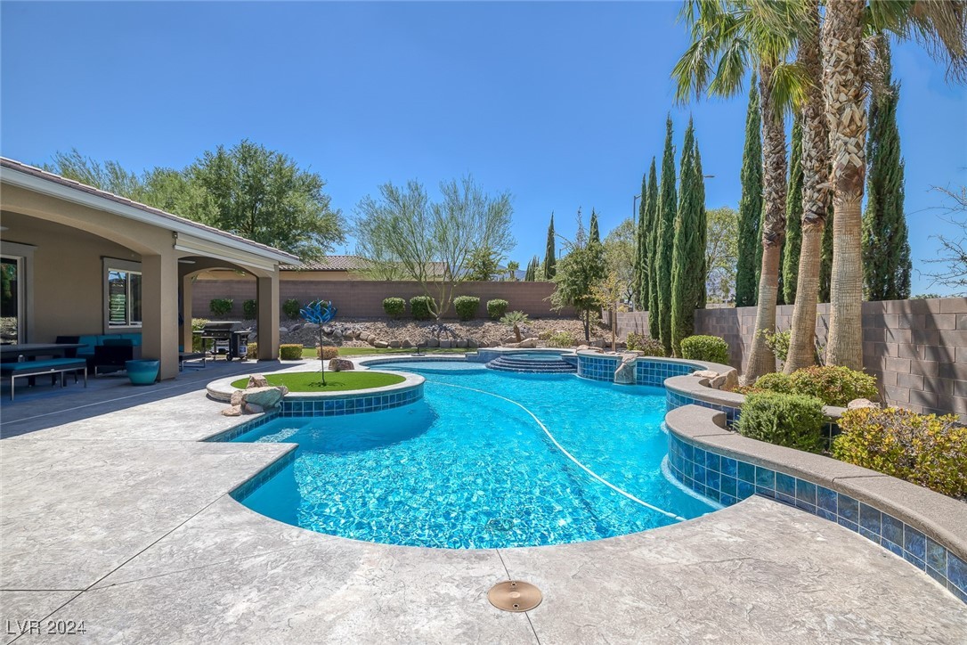 9676 Jamies Jewel Way