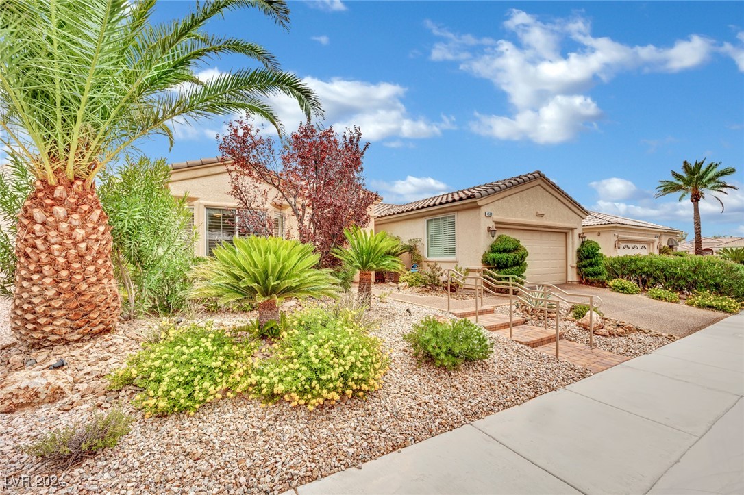 4560 Largo Cantata Street