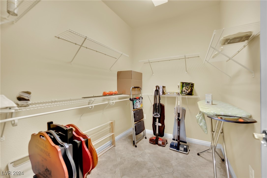 4560 Largo Cantata Street